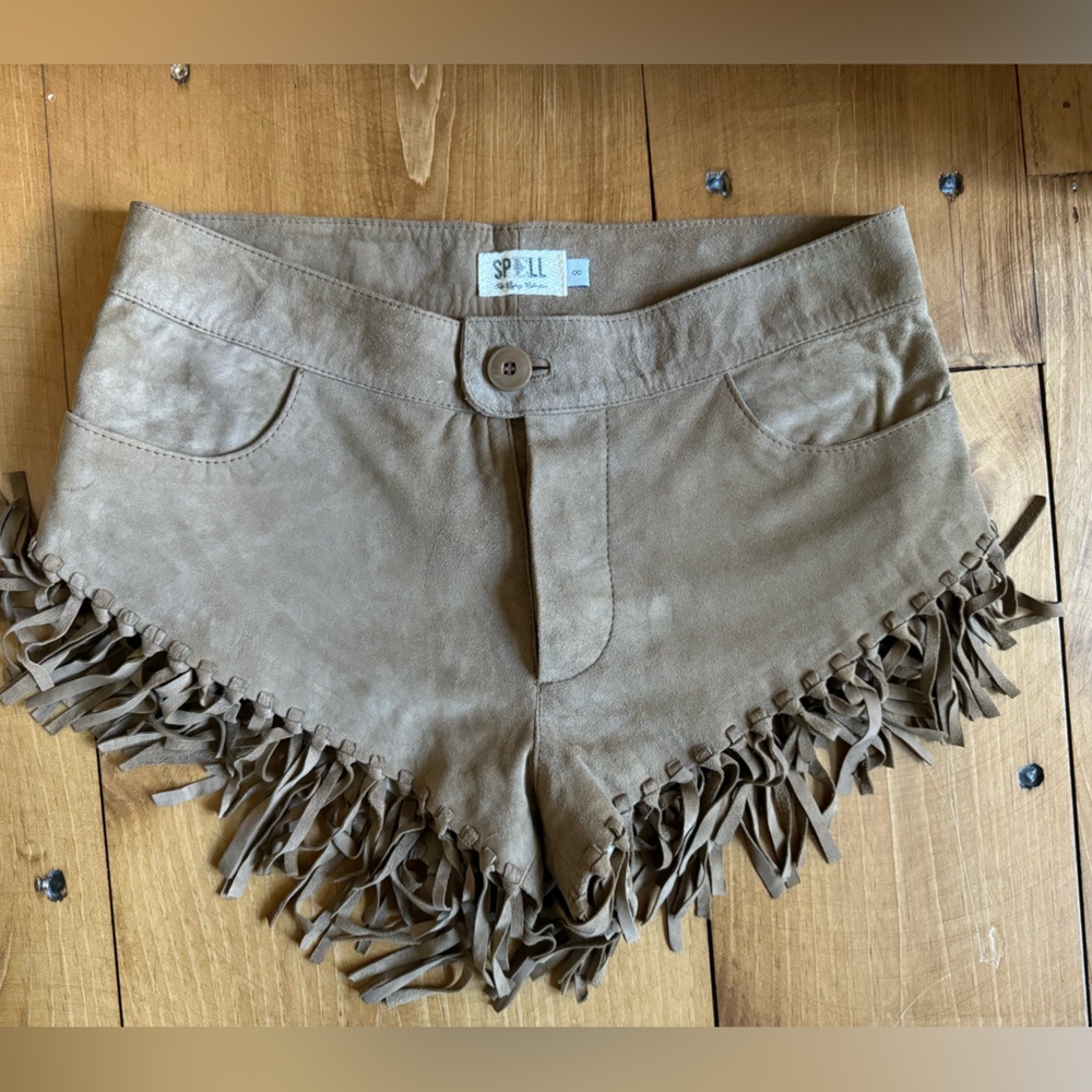 Rare Spell & The Gypsy Cowboy Dreams Suede Fringe Shorts Size 8 - Picture 6 of 16